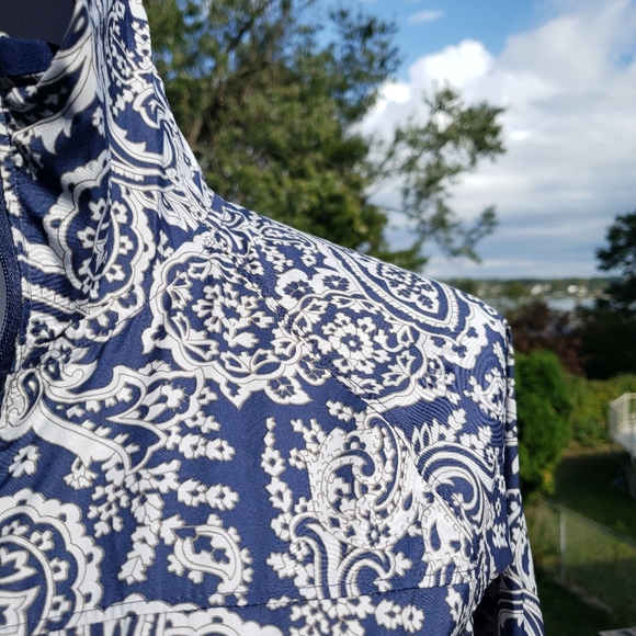 NEW BALANCE Jacket Windbreaker Blue Lightweight Hoodie Paisley XS - Picture 4 of 16